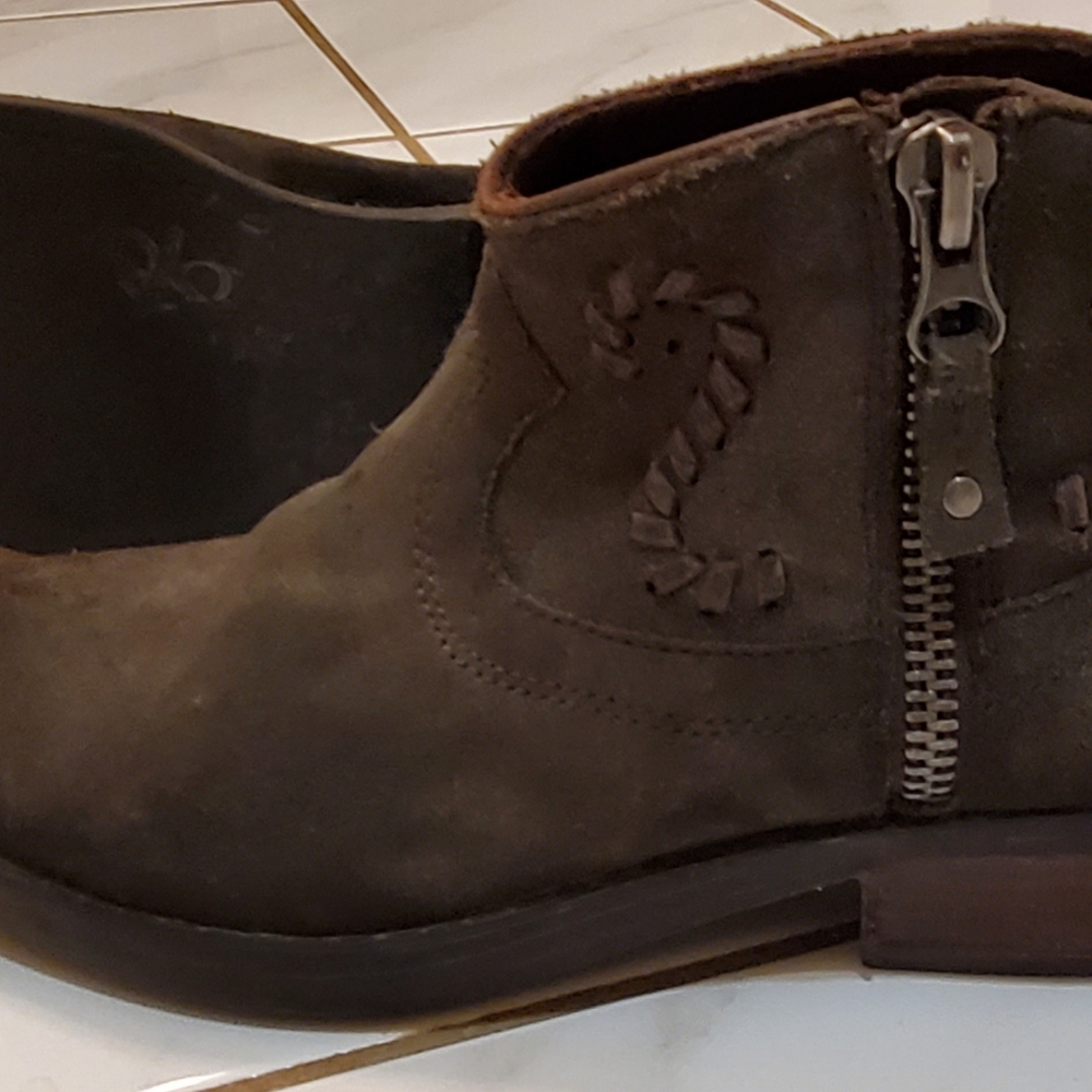 OTBT Trek ankle boot
